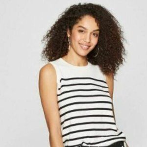 NWT Women's Sleeveless Sweater Vest Cream/Black